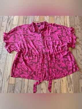 Torrid Pink & Plum Tropical Leaf Drawstring Button-Front Blouse - Size 4 (4X)